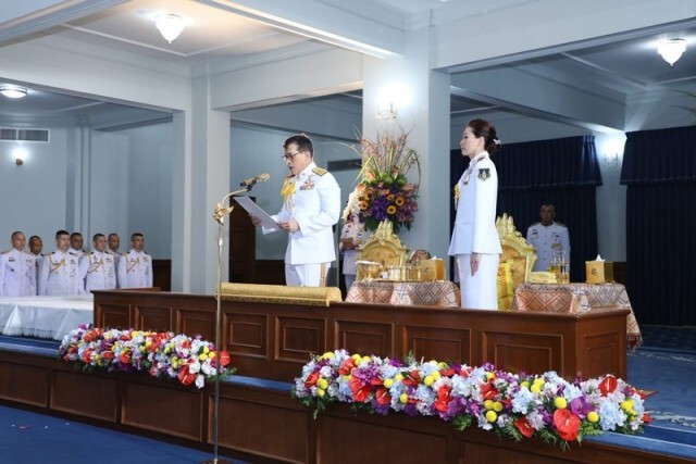 ในหลวง พระราชทานพระบรมราโชวาท แก่ผู้สำเร็จการศึกษาจากวิทยาลัยทหาร