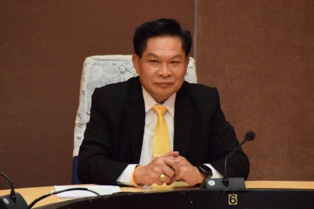 สพฐ.แจงนร.นัดแต่งไปรเวทผิดระเบียบ-ครูไร้สิทธิ์ห้ามเด็กเข้าเรียน