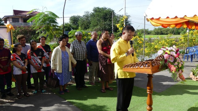 นอภ.บางไทรร่วม"ฤาษีเณร"ปล่อยพันธุ์สัตว์น้ำเฉลิมพระเกียรติ