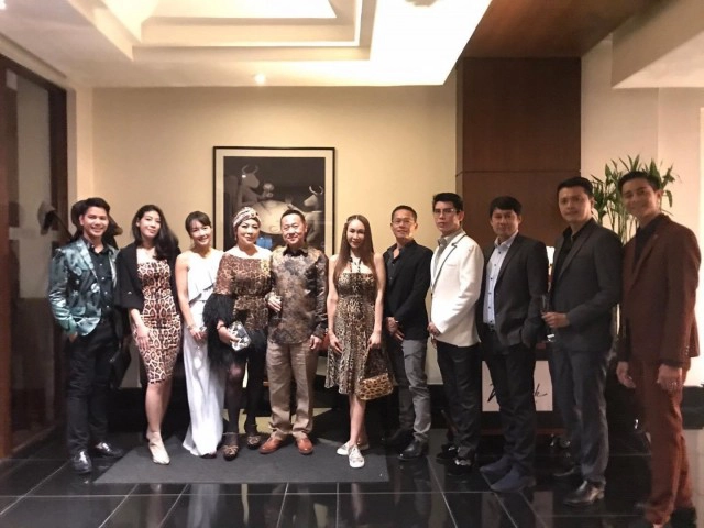 เหล่าเซเลปยกก๊วน ชวนกันคิดถึงถิ่นเก่า  @New York Steak House