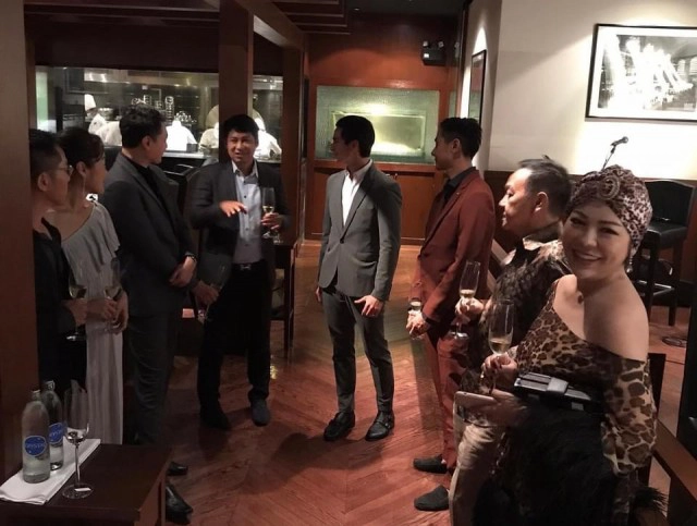 เหล่าเซเลปยกก๊วน ชวนกันคิดถึงถิ่นเก่า  @New York Steak House