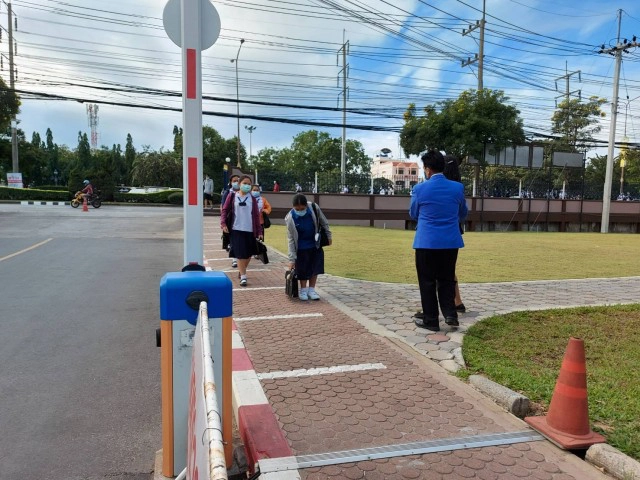 สุรนารีไม่มีใครใส่ชุดไปรเวท