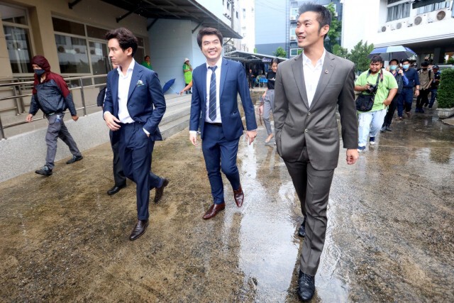 ผบ.ทบ.  มึน กองทัพบกถูกเชื่อมโยงทำ"ไอโอ "