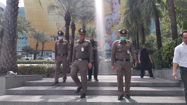 ตร.เตรียมกำลังดูแลความสงบรอบศาลรัฐธรรมนูญวันพรุ่งนี้