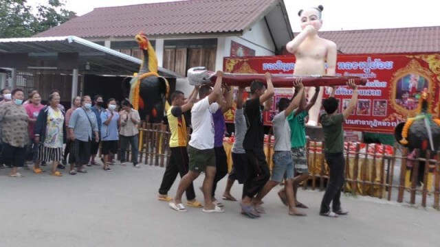 สาวใหญ่สุดปัง! หลังรับโชคใหญ่ถูกลอตเตอรี่ 19 งวดติดกัน