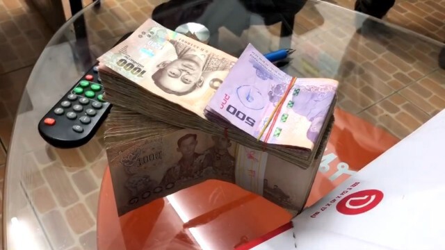 รวบหนุ่มพะเยาขนเงินกว่า 5 ล้าน-เตรียมส่งข้ามไปฝั่งลาว