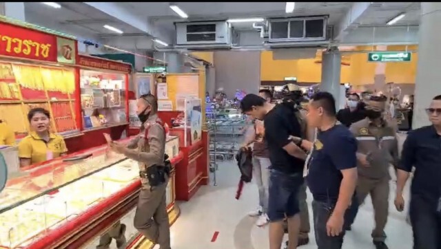 จับทันควันคนร้ายวิ่งราวทรัพย์ร้านทอง