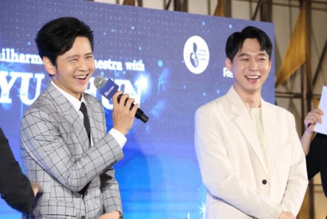 ‘พัค ยูชอน’ ชอบเมืองไทยตั้งใจอยากไปดูลิงที่ลพบุรี