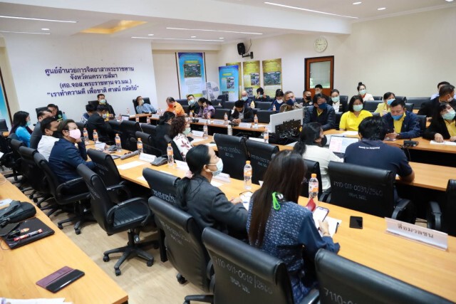 ผู้ว่าฯโคราช ประชุมด่วนรับมือโควิด-19