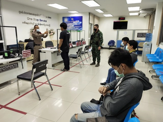 จับไม่เว้นวันลอบข้ามน้ำเมยเข้าชายแดนไทย