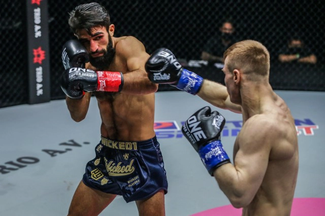 มารัต กริกอเรียน คว้าชัยคิกบ็อกซิ่ง" วัน แชมเปียนชิพ"