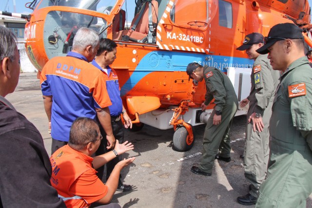 ปภ.ฝึกเจ้าหน้าที่ใช้เฮลิคอปเตอร์กู้ภัยพร้อมรับมือไฟป่า