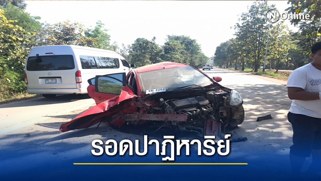 หนุ่มลำปางวูบ-ซิ่งเก๋งชนเสาต้นไม้รอดปาฏิหาริย์ หนุ่มลำปางวูบ-ซิ่งเก๋งชนเสาต้นไม้รอดปาฏิหาริย์