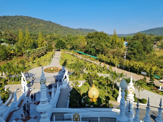 วันหยุดยาวนนท.แห่เที่ยววังน้ำเขียว เงินสะพัด10ล.