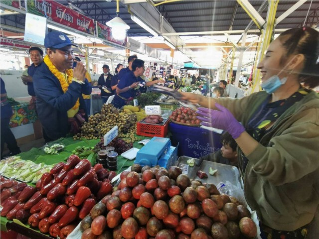 "ภูษิต"ผู้สมัครนายกอบจ.บุรีรัมย์ลุยหาเสียงขอคะแนนโค้งสุดท้าย