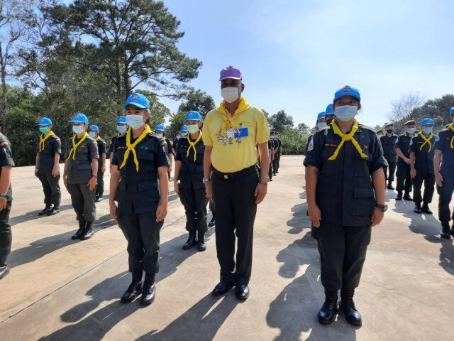 รองแม่ทัพภาค 3 ทำแนวกันไฟรอบพระตำหนักภูพิงค์