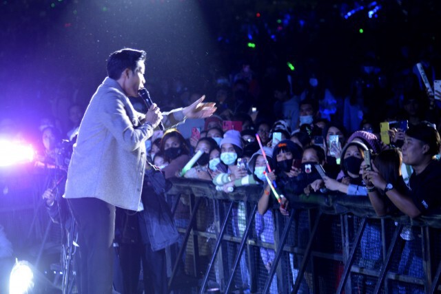 คอนเสิร์ตโอเวอร์โค้ทฯแน่น! เข้มมาตรการป้องกันโควิด