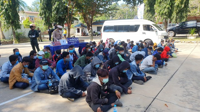 รวบ 58 แรงงานเถื่อนลาวลักลอบเข้าเมืองไปทำงานกรุงเทพฯ