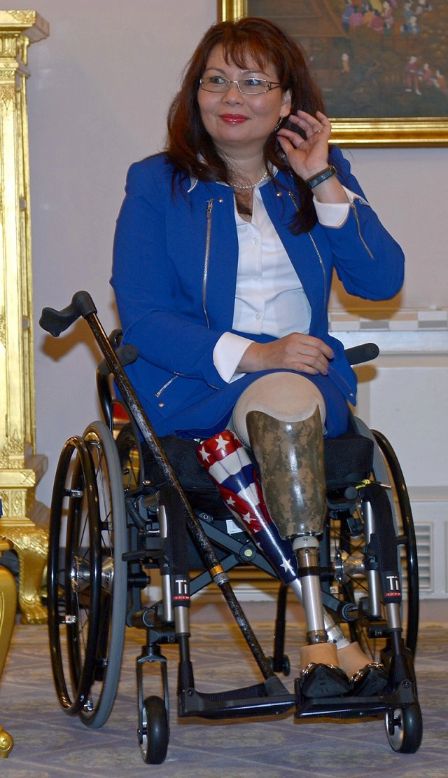 "พี่ตุ๊ก" เมนต์แรง กรณี "แทมมี่ ดักเวิร์ธ" สนับสนุนผู้ชุมนุมคณะราษฎร