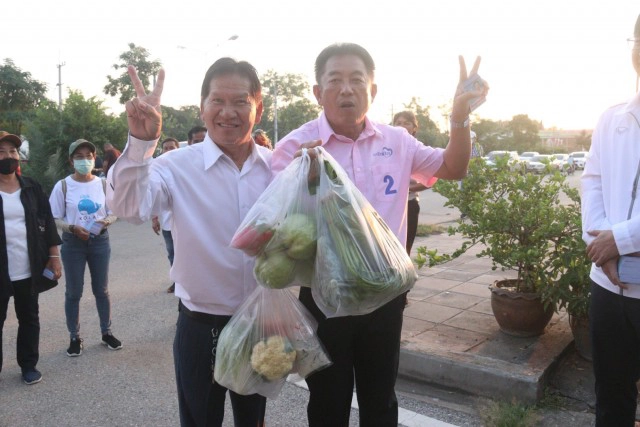 ตระกูลภัทรประสิทธิ์ ขอแจ้งเกิด นายกอบจ.พิจิตร