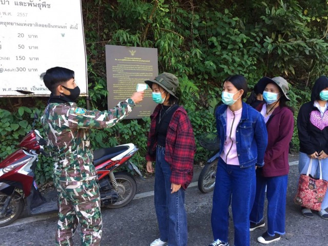 "ดอยอินทนนท์"เย็นยะเยือก-เกิดเหมยขาบต่อเนื่อง