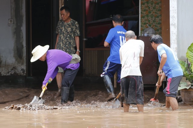 แนะนำวิธีทำความสะอาด กำจัดเชื้อรา หลังบ้านถูกน้ำท่วม