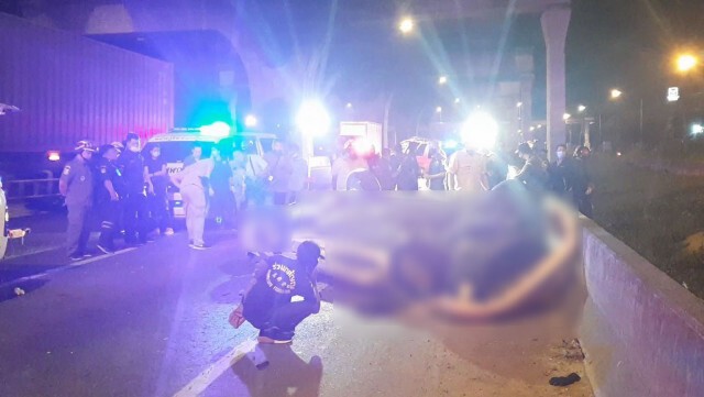 สุดสลด!! หนุ่มขับเก๋งเสียหลักพุ่งตก"ทางด่วนบูรพาวิถี"ดับ