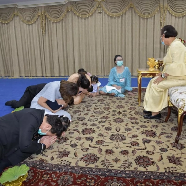 กรมสมเด็จพระเทพฯ ทรงขริบผมไฟให้น้องเปรม ครอบครัวมิค-เบนซ์ เผยปลื้มปีติอย่างหาที่สุดมิได้