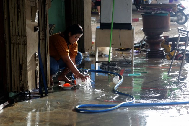 แนะนำวิธีทำความสะอาด กำจัดเชื้อรา หลังบ้านถูกน้ำท่วม