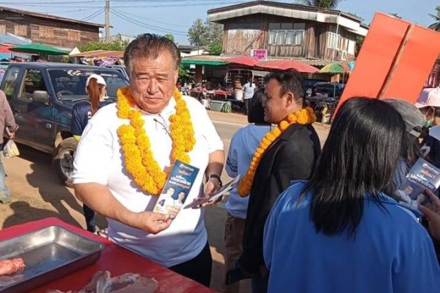 โค้งสุดท้ายหาเสียงดุเดือด เข้าถึงจับมืออ้อนขอคะแนน