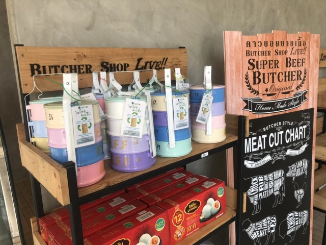 ปิ้งไอเดีย "เขาใหญ่ม่วนซื่น" ให้นทท.ยืมใช้ปิ่นโตลดขยะ