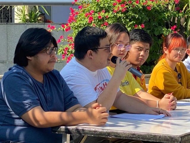 กลุ่มราษฎร จี้​ยกเลิก ม.112​ "เพนกวิน-รุ้ง" ลั่นเลยความกลัวมาแล้ว