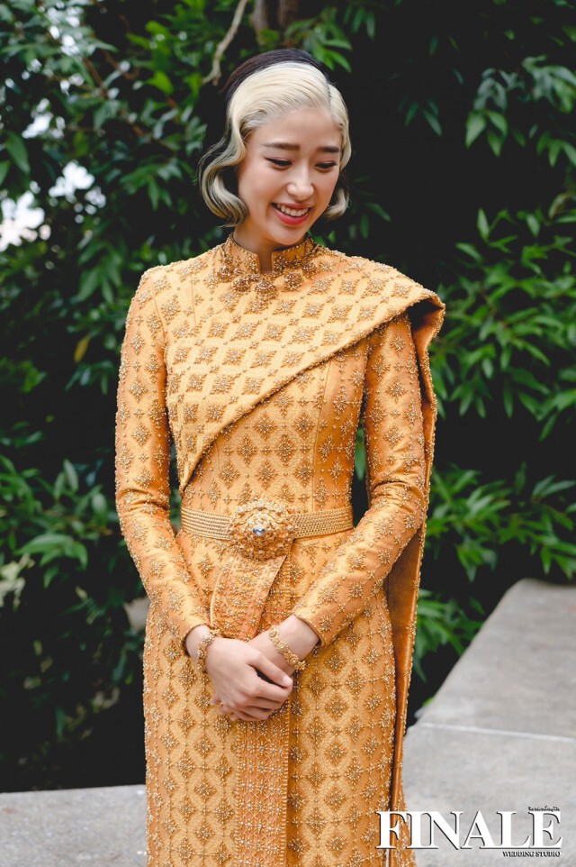"แก้ว จริญญา" แจงดราม่าเรื่องสีผมไม่เหมาะกับชุดไทยวันแต่งงาน