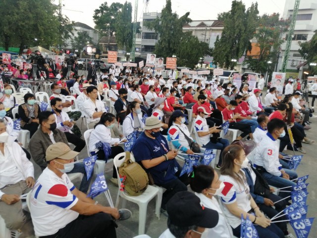 เวทีดีเบต นายก อบจ.เชียงรายคึกคัก
