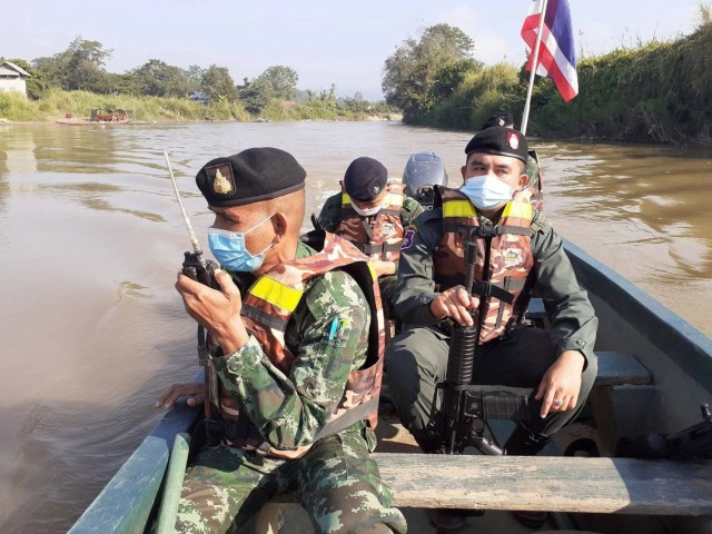 สนธิกำลังลาดตระเวนทางบกทางน้ำสกัดโควิด