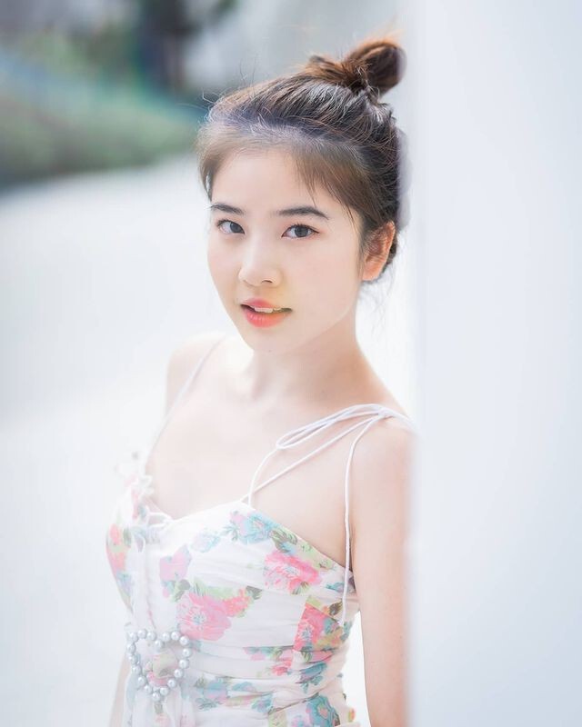 "ฝน ศนันธฉัตร" ปล่อยภาพดินเนอร์หวาน จนชาวเน็ตจับจ้องใครกันนะ"หล่อยันเงา"