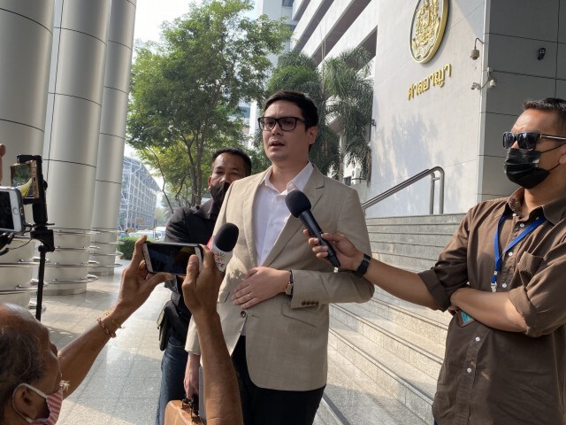 อัยการถอนฟ้องคดี "รังสิมันต์ โรม" นำคนอยากเลือกตั้งไล่ คสช.