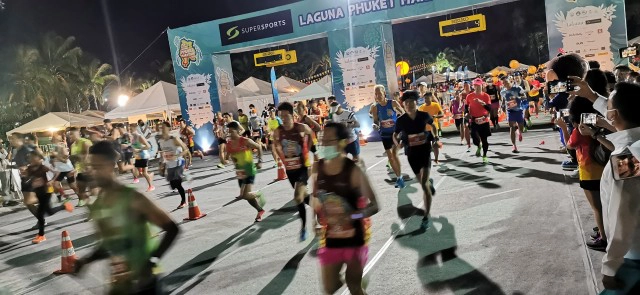 8,000 คน ร่วมสานต่อ  "ลากูน่า ภูเก็ตมาราธอน" ปีที่15