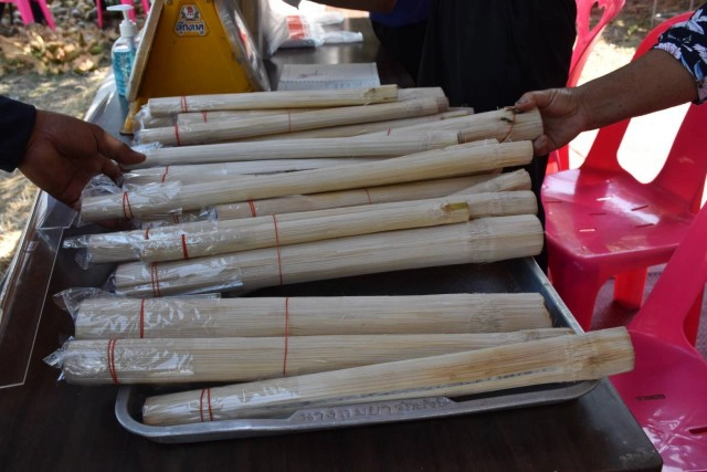 สืบสานประเพณี"เผาข้าวหลามข้าวเหนียวใหม่