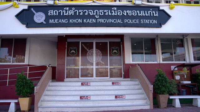 เด้ง 2 ตร. คดีนายทุนเงินกู้ทำร้ายน้องมายด์ สาว PR