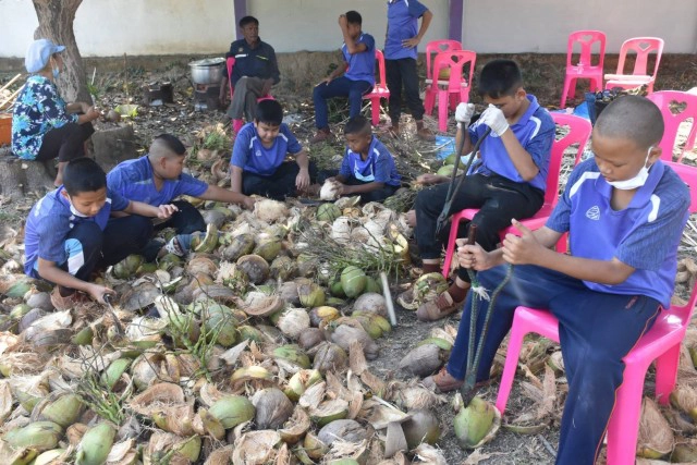 สืบสานประเพณี"เผาข้าวหลามข้าวเหนียวใหม่