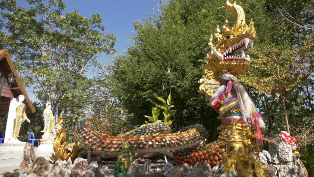ขอโชค!พระพุทธรูปเรืองแสง