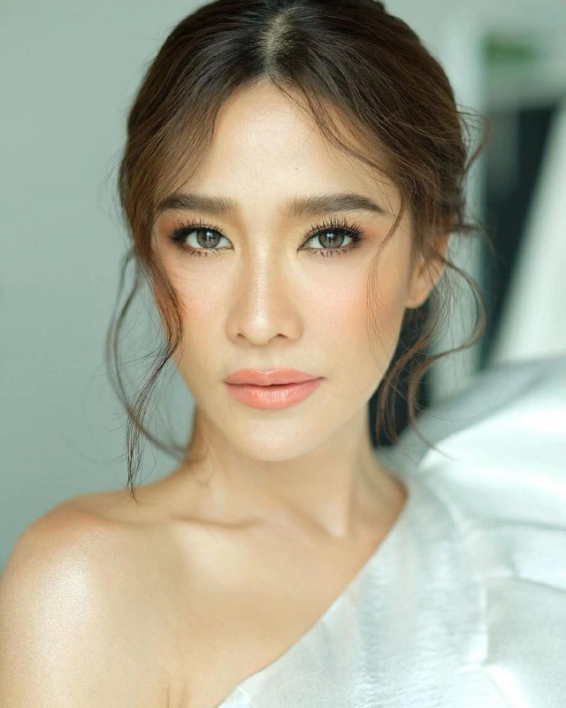 "พลอย เฌอมาลย์" ประกาศอำลาวงการจอแก้ว พร้อมฝากละครเรยาเป็นผลงานชิ้นสุดท้าย