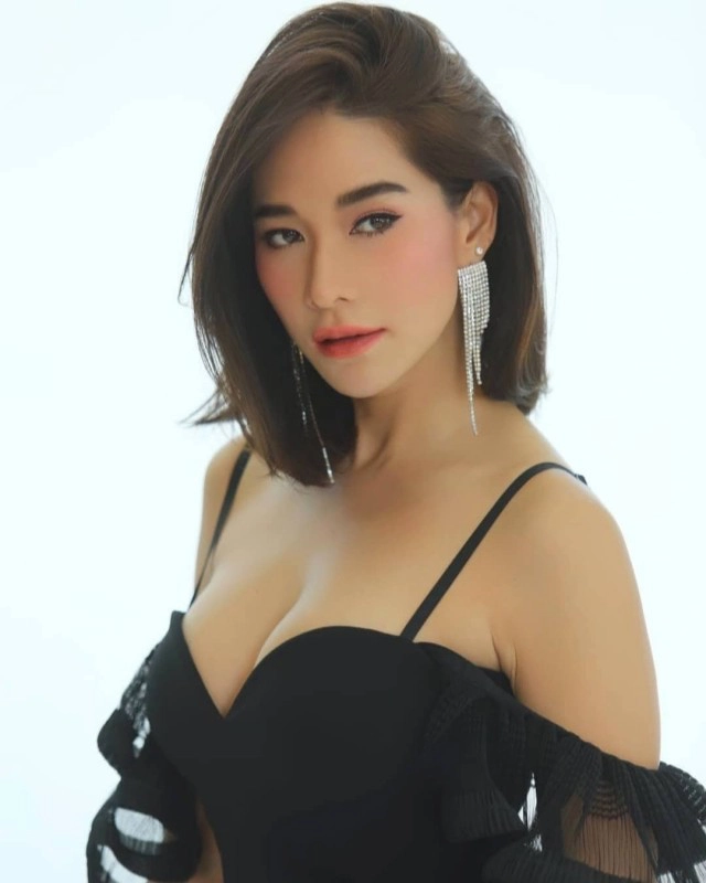 "พลอย เฌอมาลย์" ประกาศอำลาวงการจอแก้ว พร้อมฝากละครเรยาเป็นผลงานชิ้นสุดท้าย