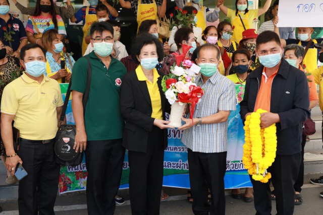 ชาวโคราชให้กำลังใจผู้ว่าฯ สั่งระงับงานบิ๊กเมาน์เท่น2020