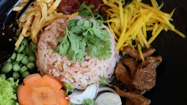 "แฟบ้านยาย" คาเฟ่ย้อนวันวาน ถูกใจคนรักหนังสือการ์ตูน