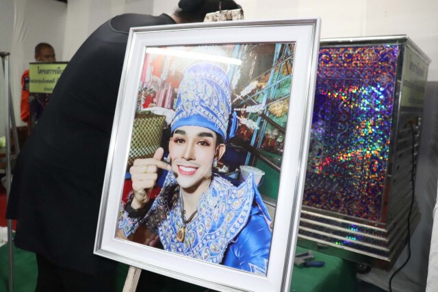 ร่ำไห้รับศพครูเต้ยเศร้าสูญเสียเพชรเม็ดงามวงการบันเทิงหมอลำ