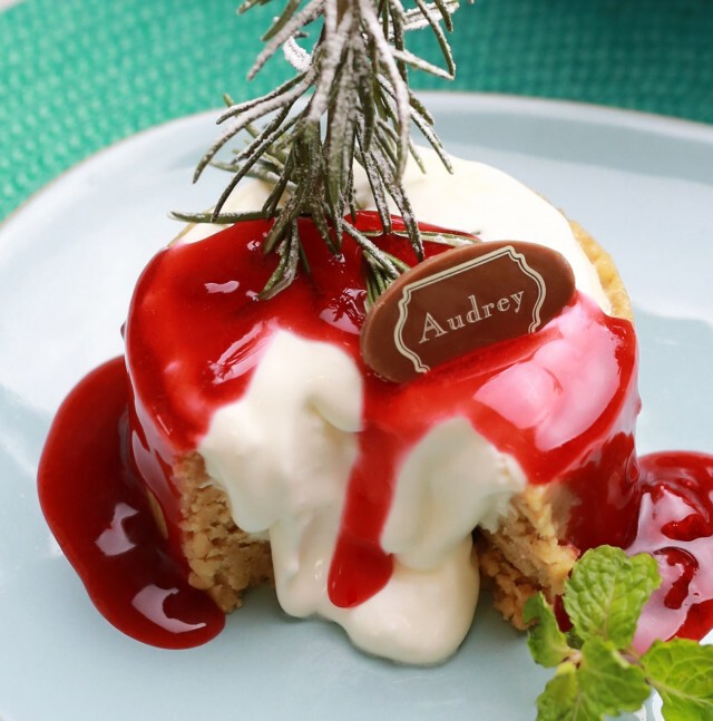 รวมร้านเค้กธีมคริสต์มาส ดีไซน์สุดน่ารัก รสชาติน่าลอง