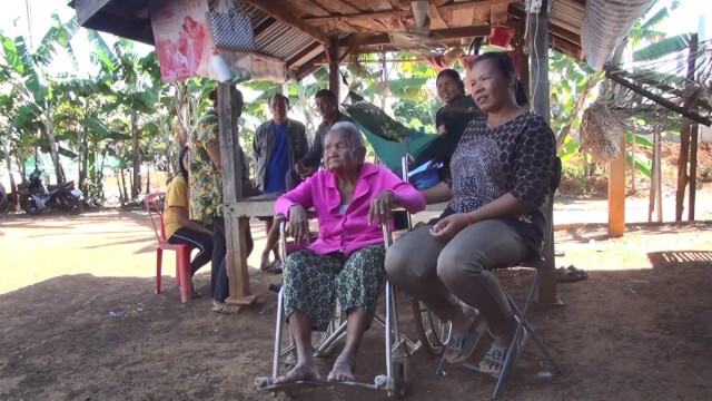ยายทวดวัย 93เศร้า หมอไม่ออกใบรอง ต่ออายุบัตรคนพิการไม่ได้
