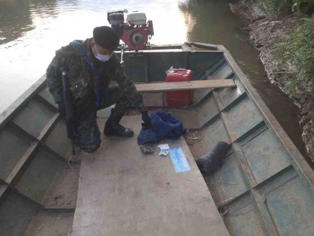 ทหารยึดเรือยนต์-ลักลอบข้ามแดน